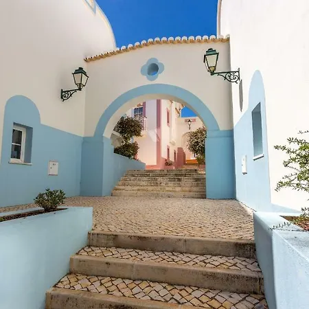 2 Bedroom Townhouse Quinta Da Encosta Velha