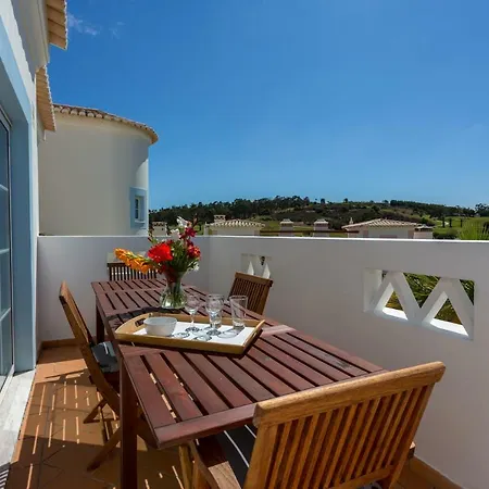 Nyaraló 2 Bedroom Townhouse Quinta Da Encosta Velha