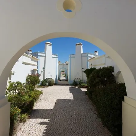 Nyaraló 2 Bedroom Townhouse Quinta Da Encosta Velha
