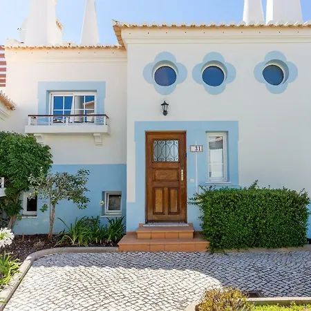 2 Bedroom Townhouse Quinta Da Encosta Velha