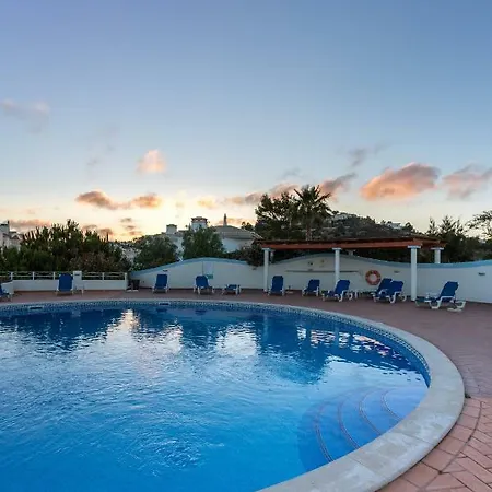 2 Bedroom Townhouse Quinta Da Encosta Velha