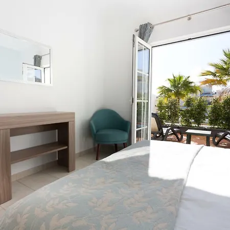 2 Bedroom Townhouse Quinta Da Encosta Velha *