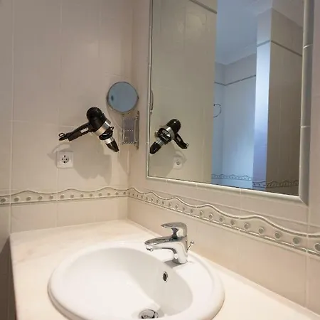 2 Bedroom Townhouse Quinta Da Encosta Velha